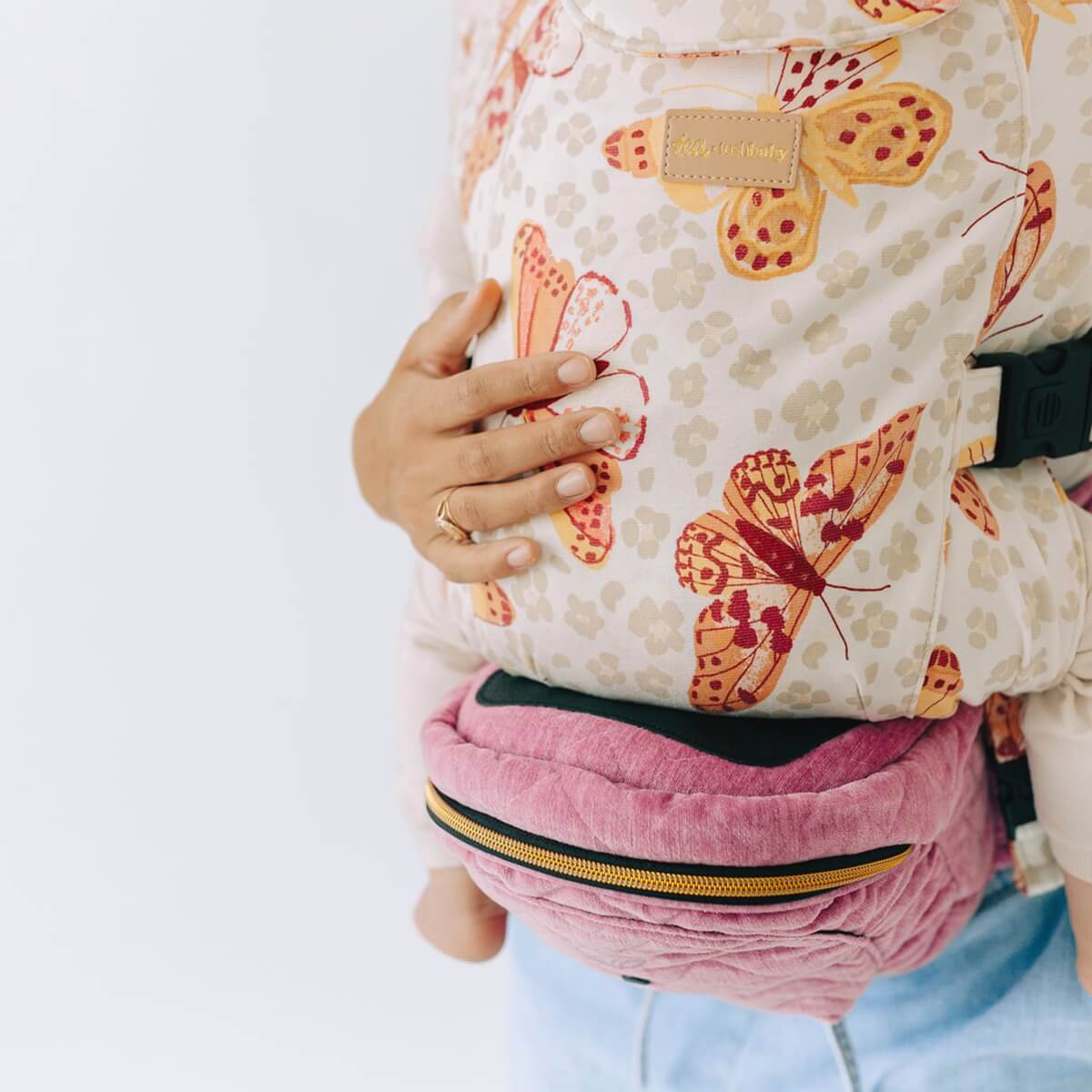 2-in-1 Combo Carrier