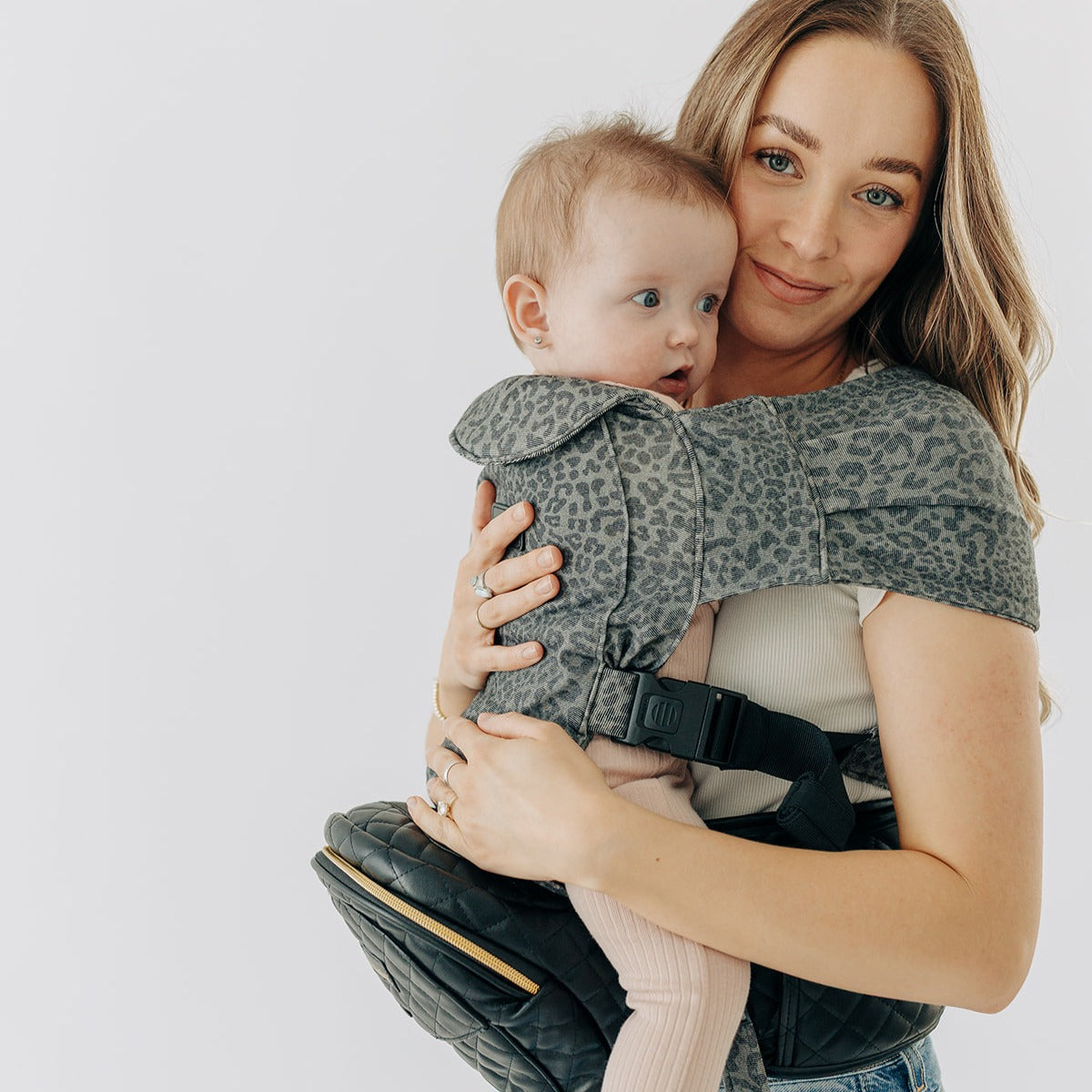 2-in-1 Combo Carrier