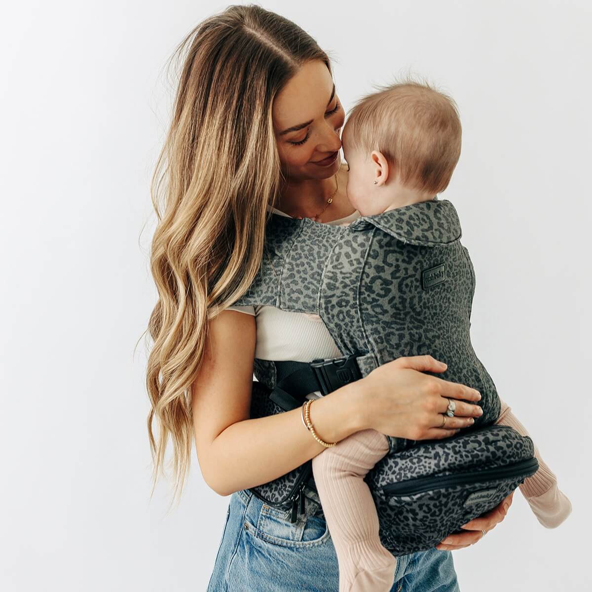 2-in-1 Combo Carrier