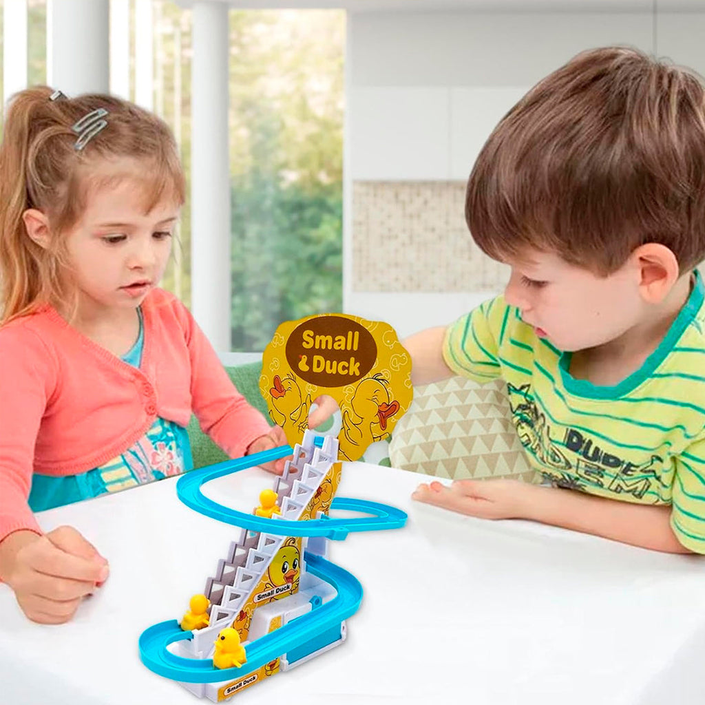 Small Duck | Tobogán de Patos  Divertido
